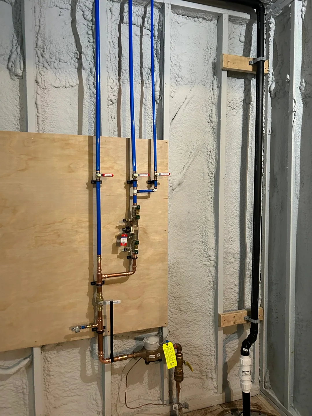 Rough-in plumbing — photo 6